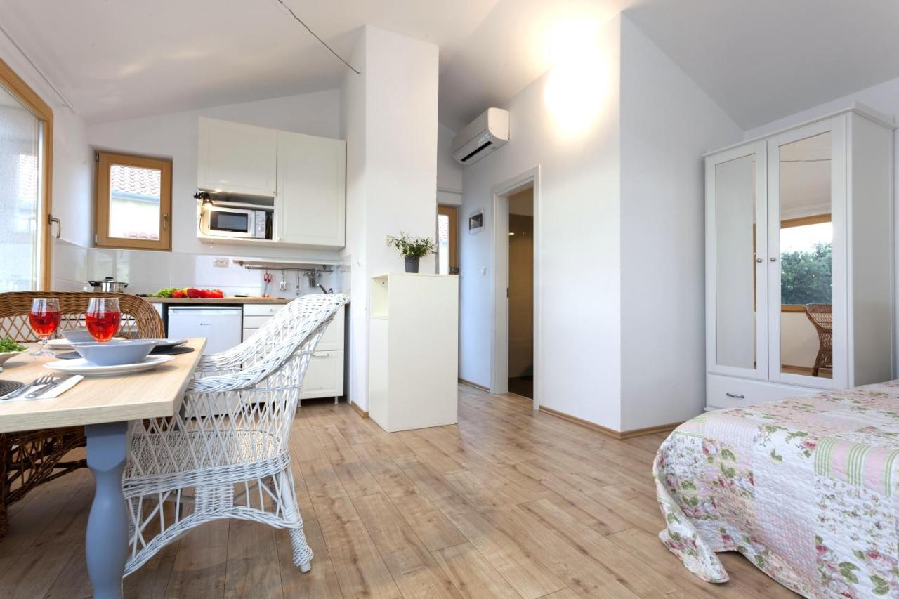 Studio Sea View Borik Rovinj Buitenkant foto